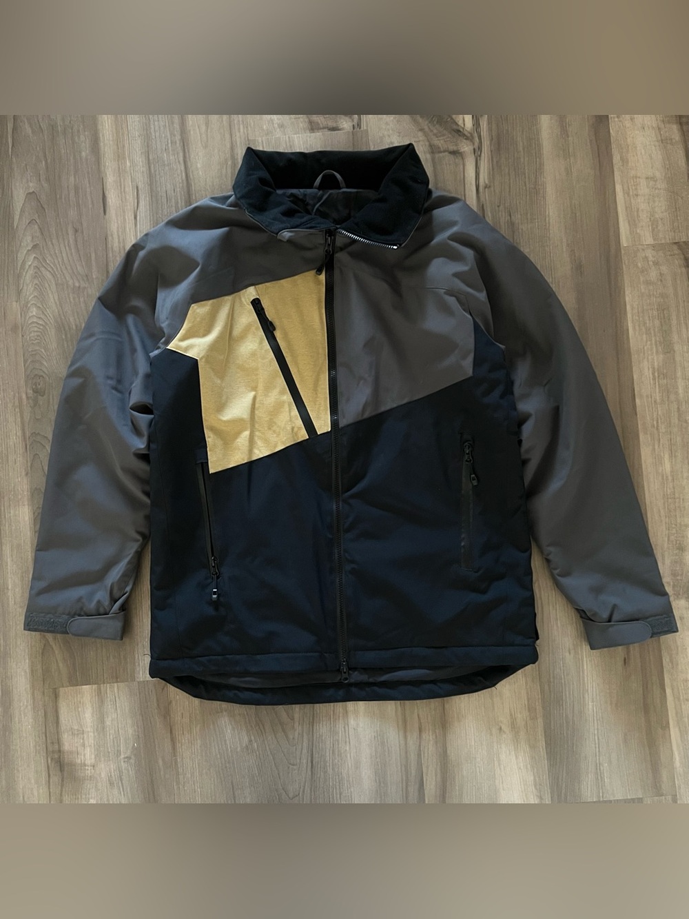 Body Glove Black Gray Gold Winter Jacket Adult Small 2019